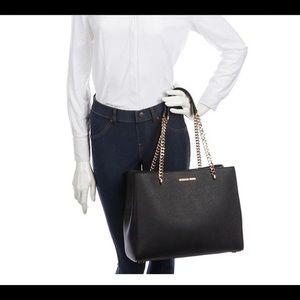 COPY - Michael Kors Ellis Large Leather Chain Bag